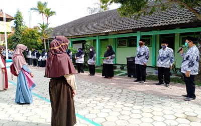 Santunan 10 Muharam : Wujud perhatian Sekolah pada anak-anak yatim piatu dan dhuafa